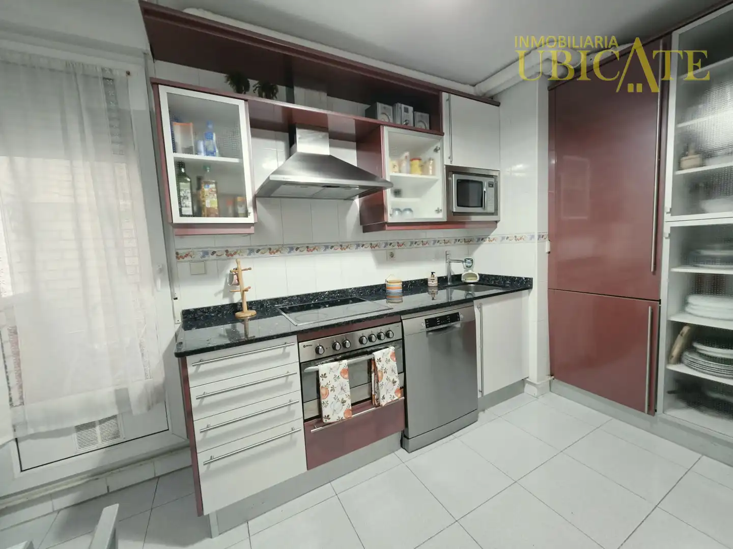 Cocina de Piso en venta en Castro-Urdiales con Calefacción, Parquet y Terraza