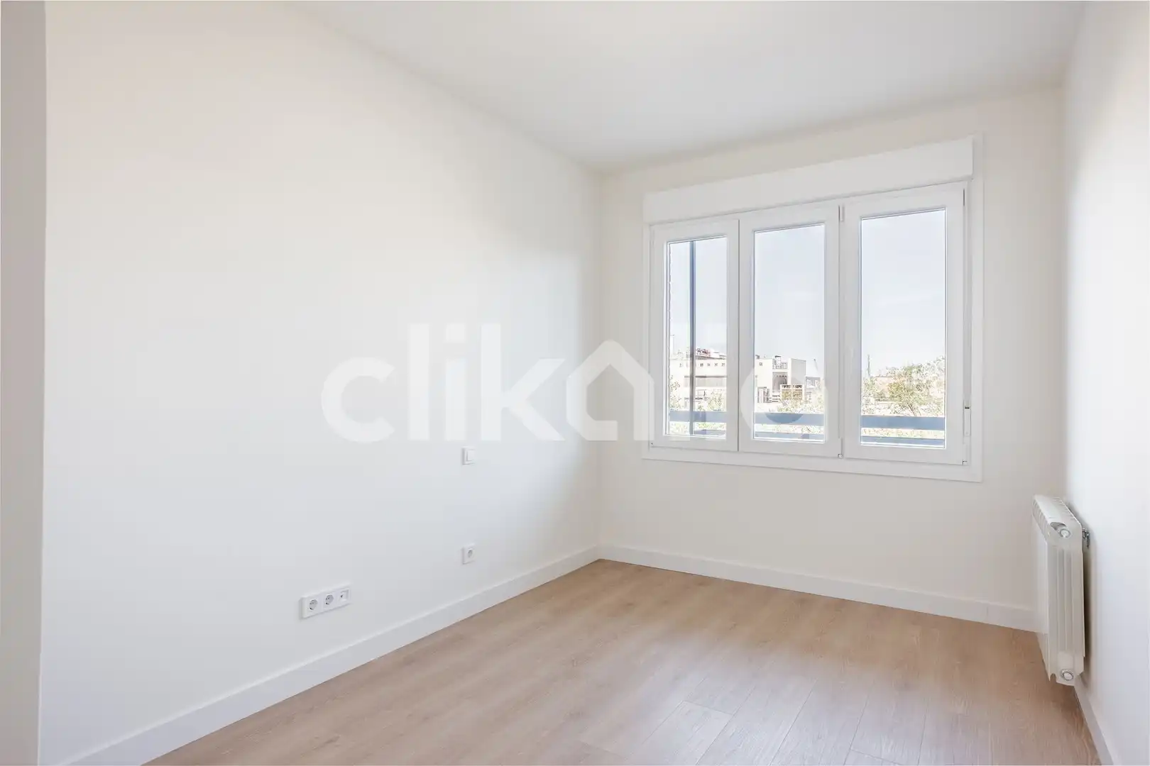 Habitación de Piso en venta en Sevilla con Aire acondicionado y Terraza