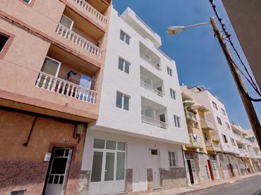 Pis amb balcó en venda a Calle Lanzarote