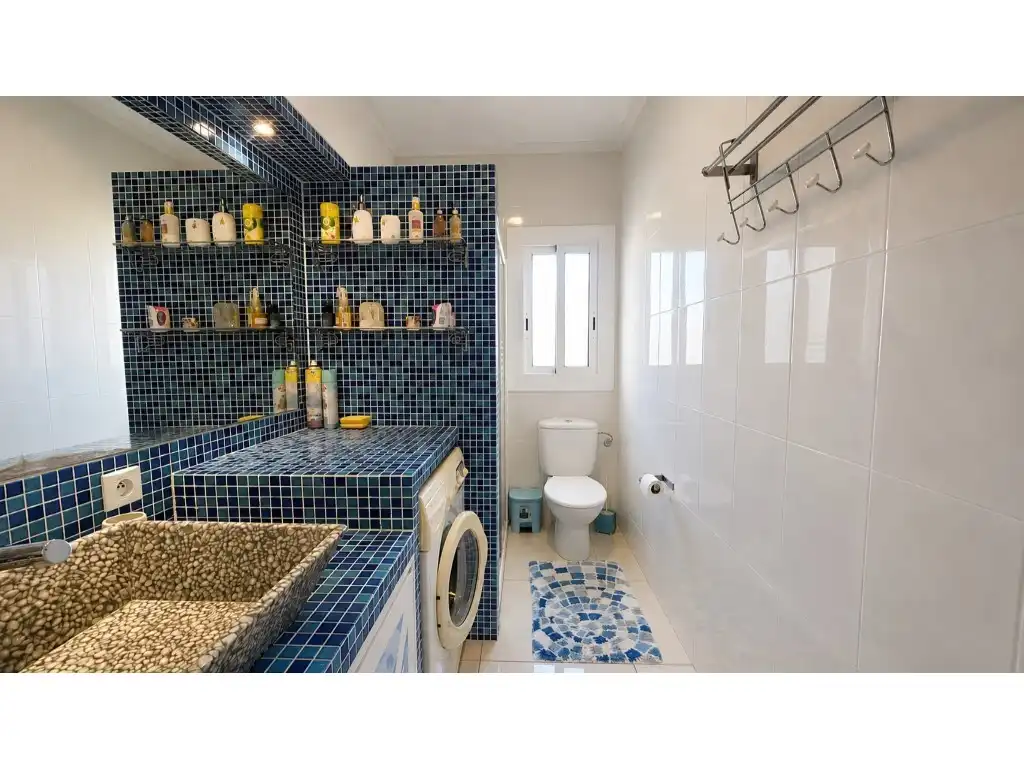 Badezimmer von Wohnung zum Verkauf in Roses
