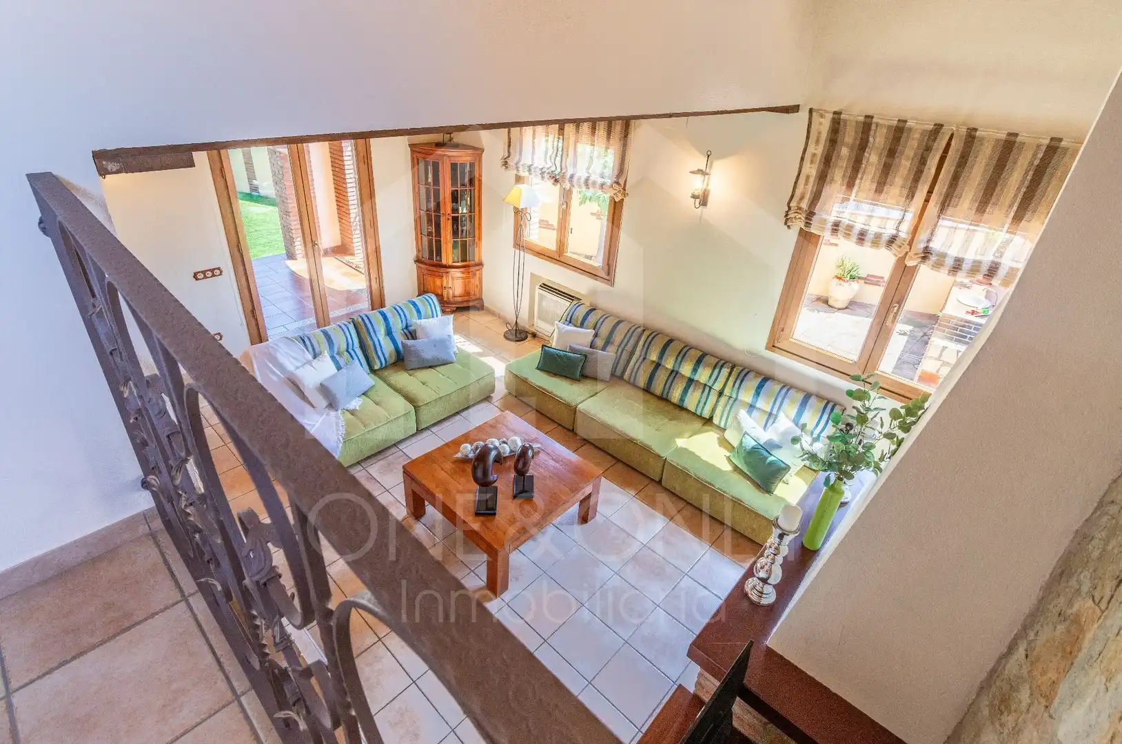 Sala d'estar de Casa o xalet en venda en Mont-roig del Camp amb Aire condicionat, Calefacció i Jardí privat