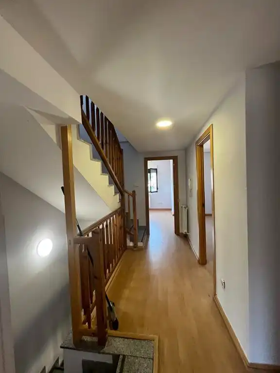 Casa o xalet de lloguer en Albacete amb Calefacció, Parquet i Terrassa