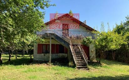 Vista exterior de Casa o xalet en venda en Begonte amb Jardí privat i Terrassa