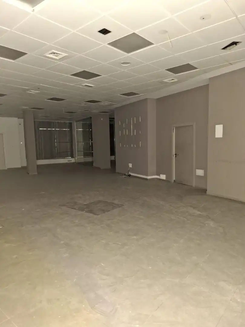 Gewerbefläche zum Verkauf in Calle Mauricio Legendre. 4-5, imagen 6