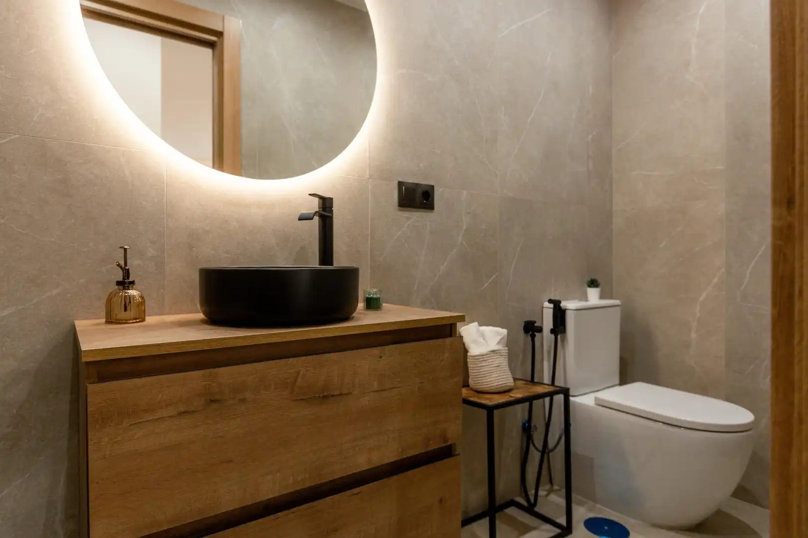 Badezimmer von Loft zum Verkauf in Granada mit Klimaanlage und Möbliert