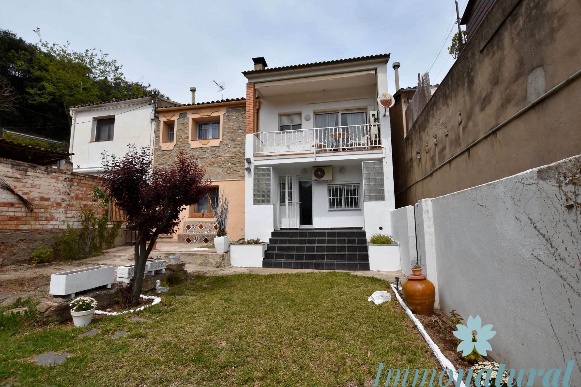 Vista exterior de Apartament de lloguer en Torrelles de Llobregat amb Aire condicionat, Calefacció i Jardí privat