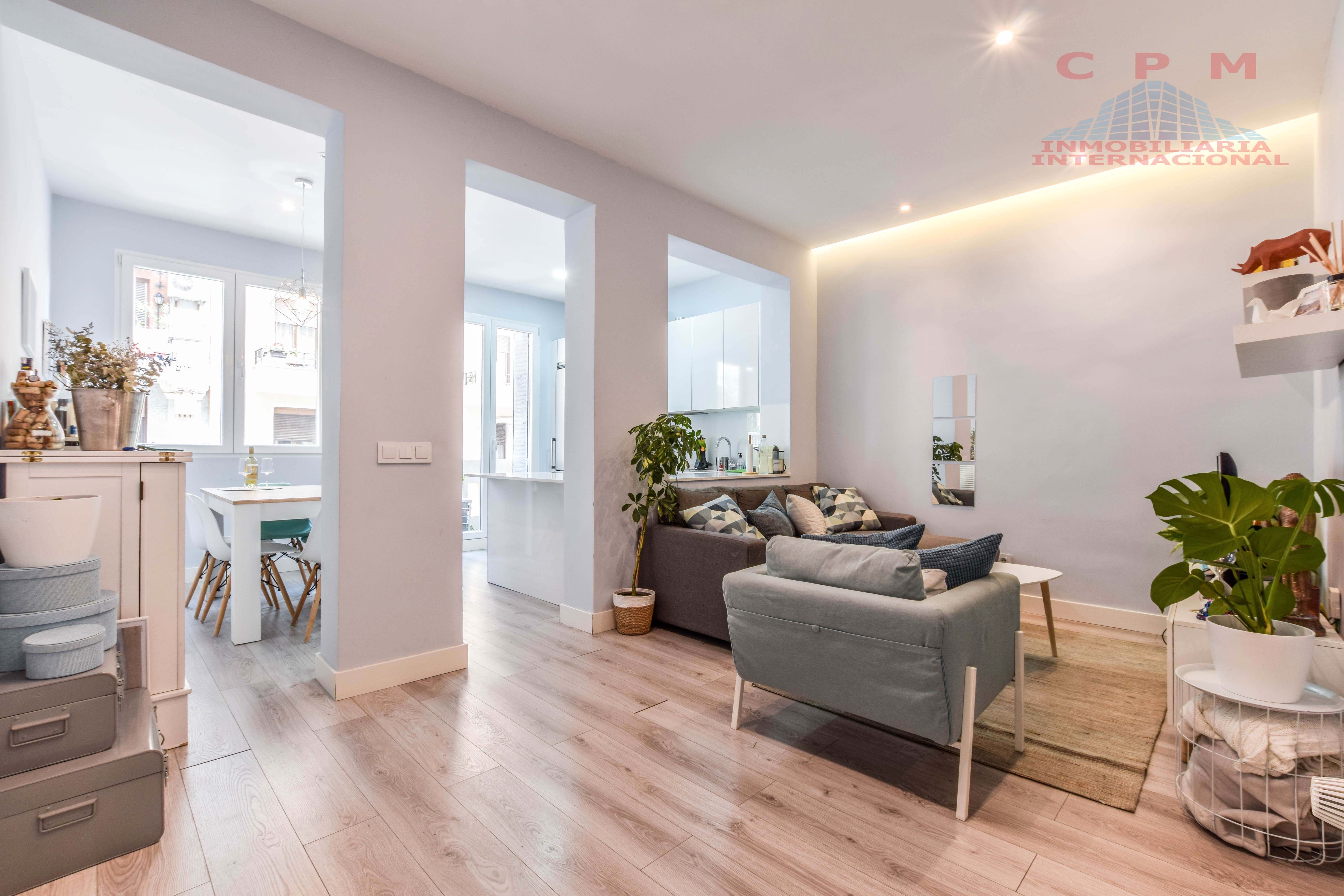 Living room of Apartment to rent in  Madrid Capital  with Air Conditioner, Heating and Furnished