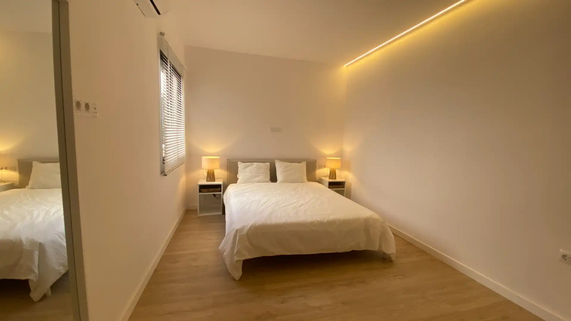 Habitación de Ático de alquiler en Candelaria con Aire acondicionado, Trastero y Amueblado