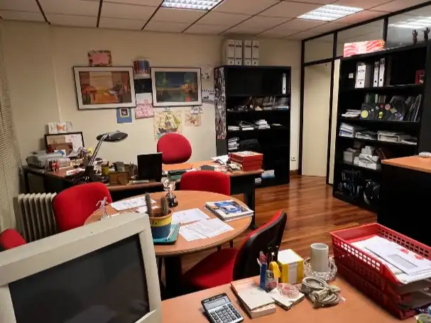 Oficina de alquiler en Leioa con Amueblado