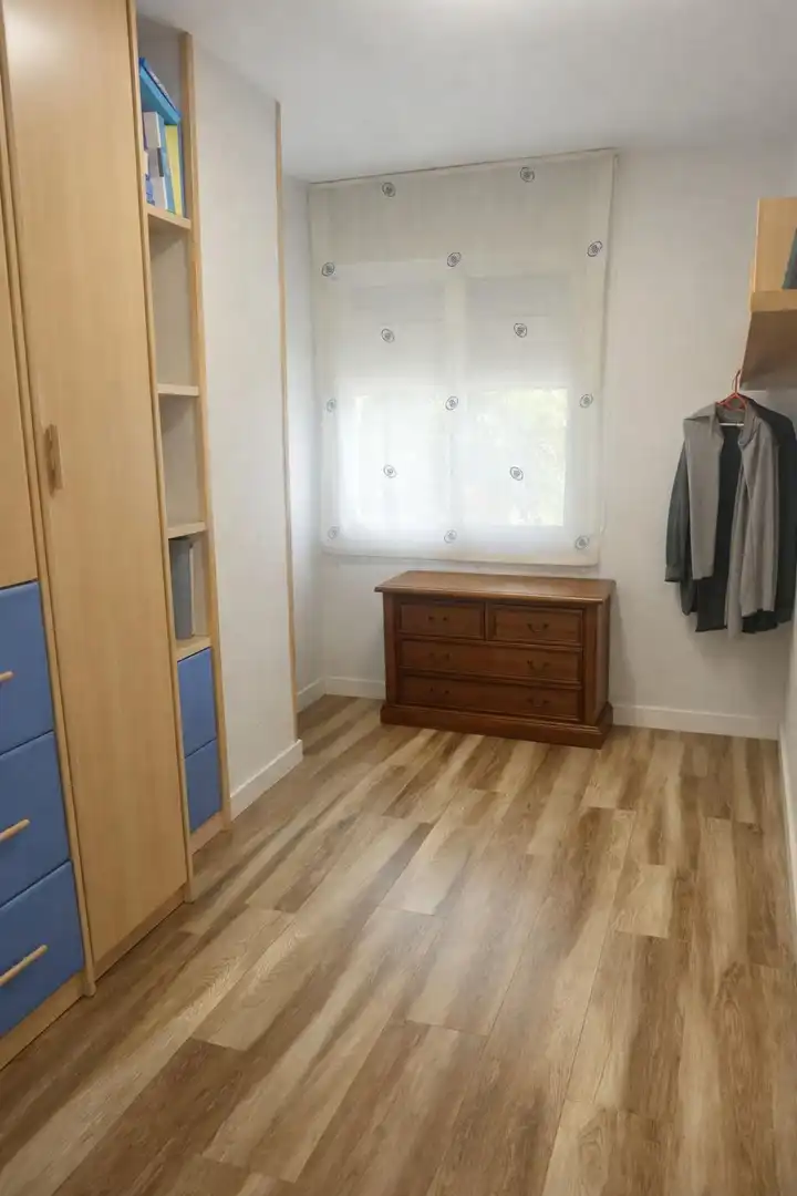 Bedroom of Flat for sale in Valencia  with Air Conditioner and Parquet flooring