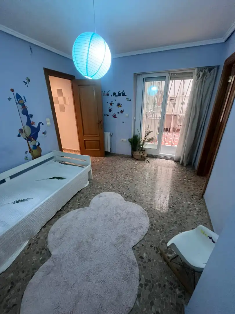 Habitación de Piso en venta en La Pobla de Farnals con Terraza, Horno y Balcón