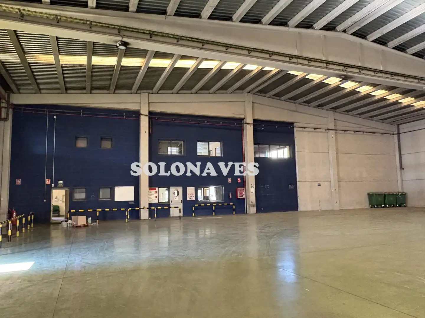 Nave industrial de alquiler en La Muela
