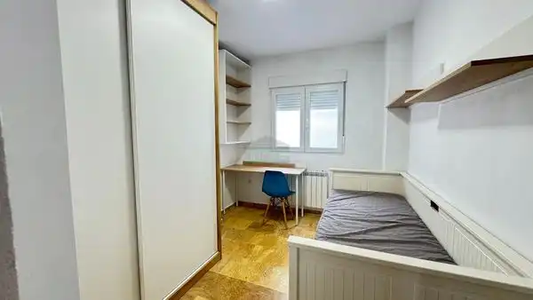 Bedroom of Flat for rent in Armilla  with Air Conditioner, Furnished and Oven