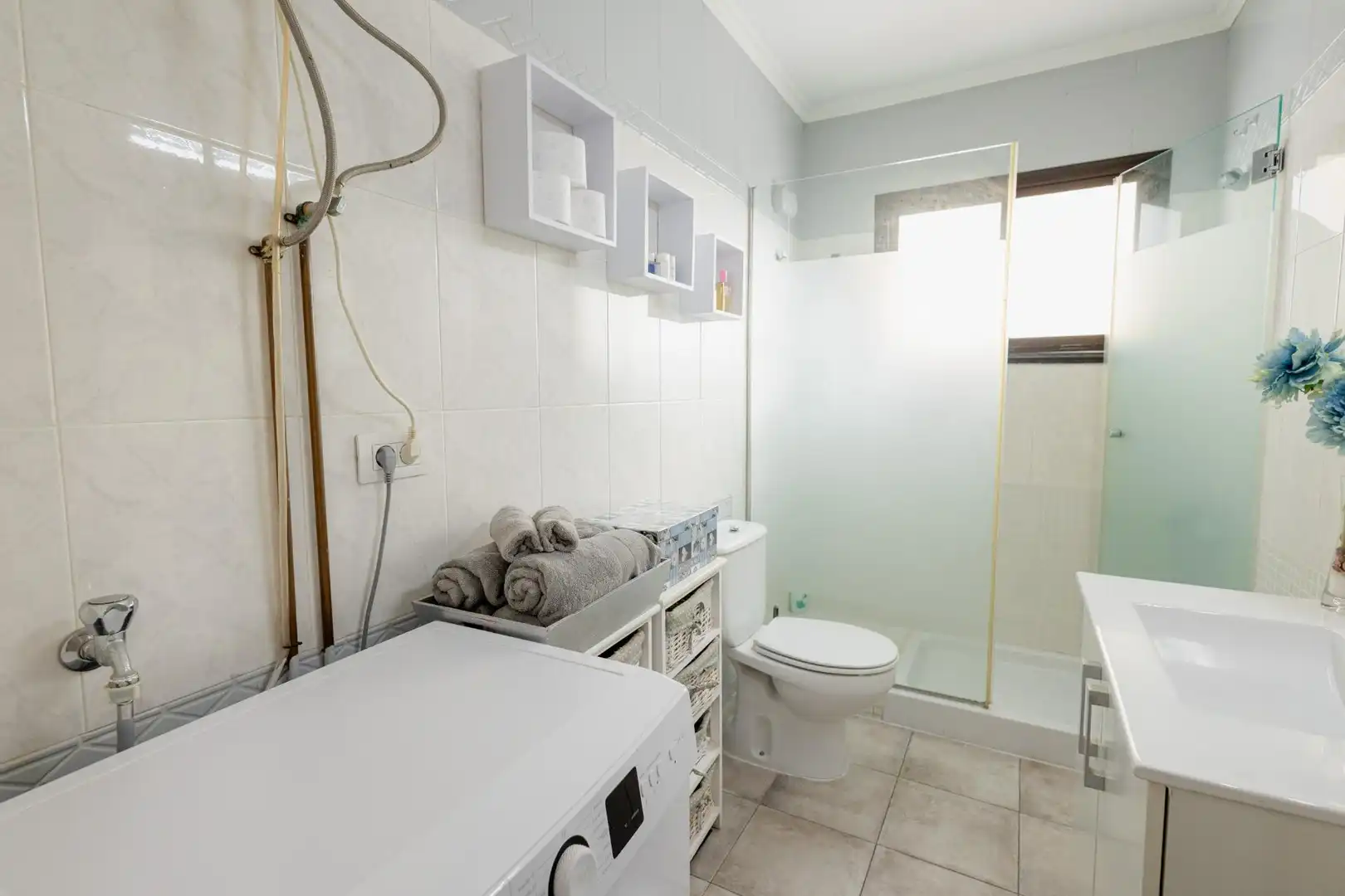 Baño de Apartamento en venta en San Cristóbal de la Laguna con Piscina comunitaria