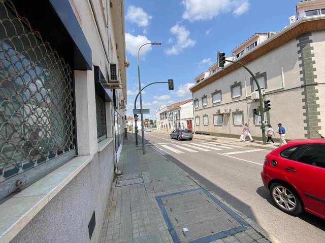 Local comercial en Venta en Torres de la Alameda