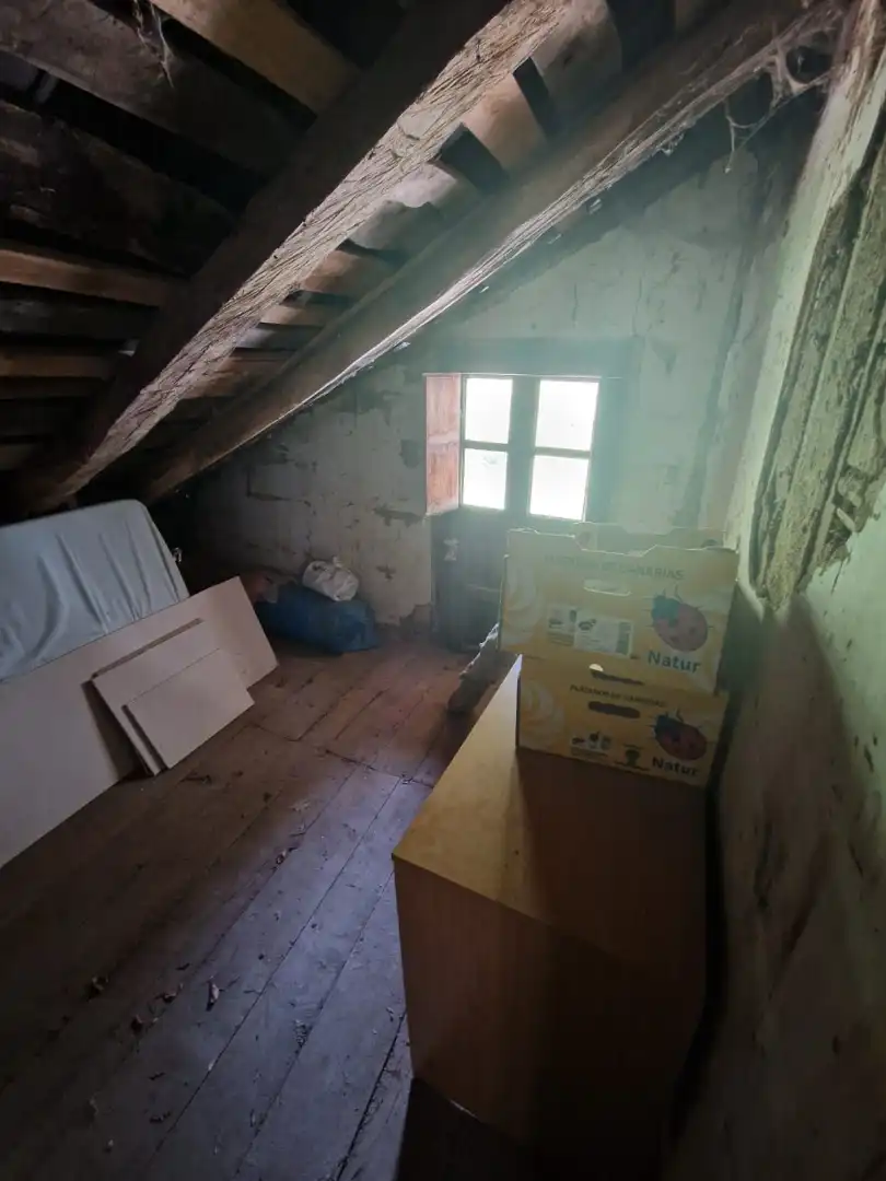 Casa adosada en venta en Vega de Liébana con Terraza, Trastero y Balcón