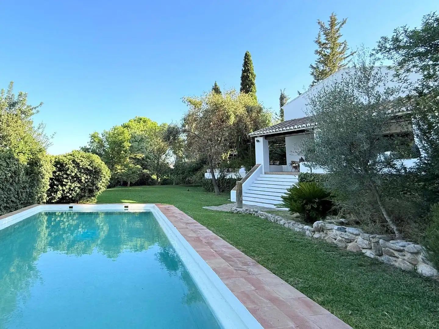 Maison rustique avec piscine à vendre à Álora