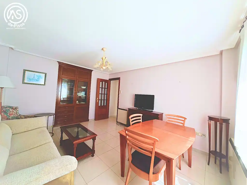 Sala de estar de Piso en venta en Zaragoza con Aire acondicionado, Calefacción y Amueblado