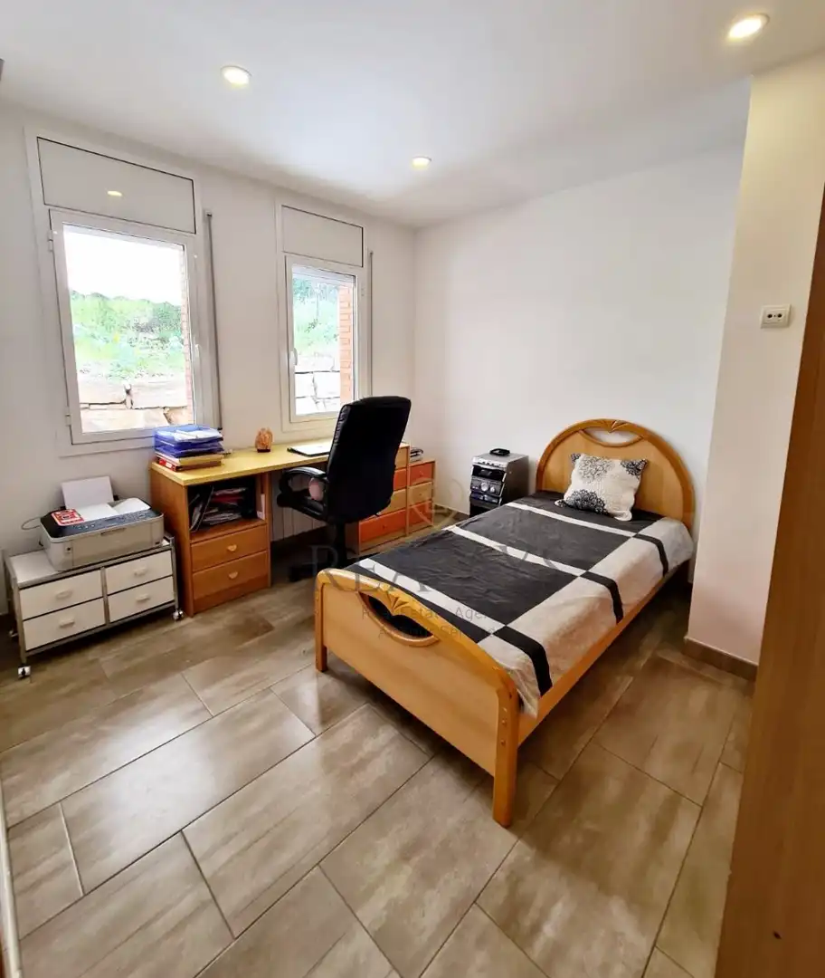 Habitación de Casa o chalet en venta en Cervelló con Aire acondicionado, Calefacción y Jardín privado