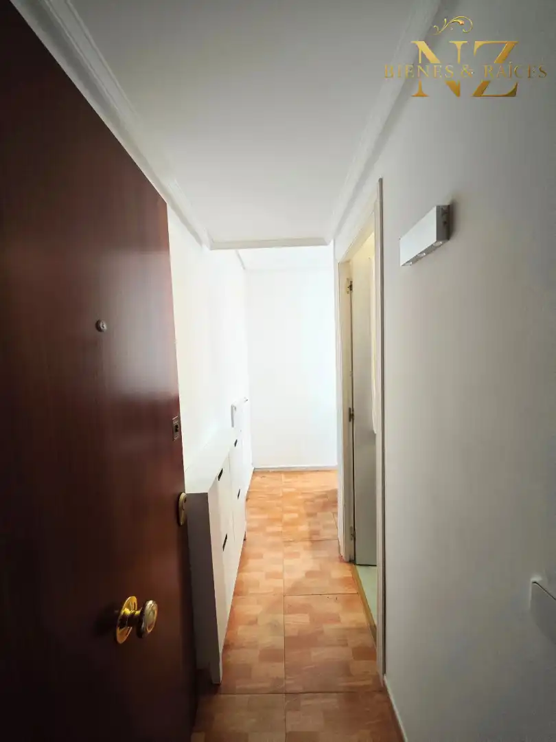 Piso en venta en Calle de Ramón Sainz, 22, Vista Alegre