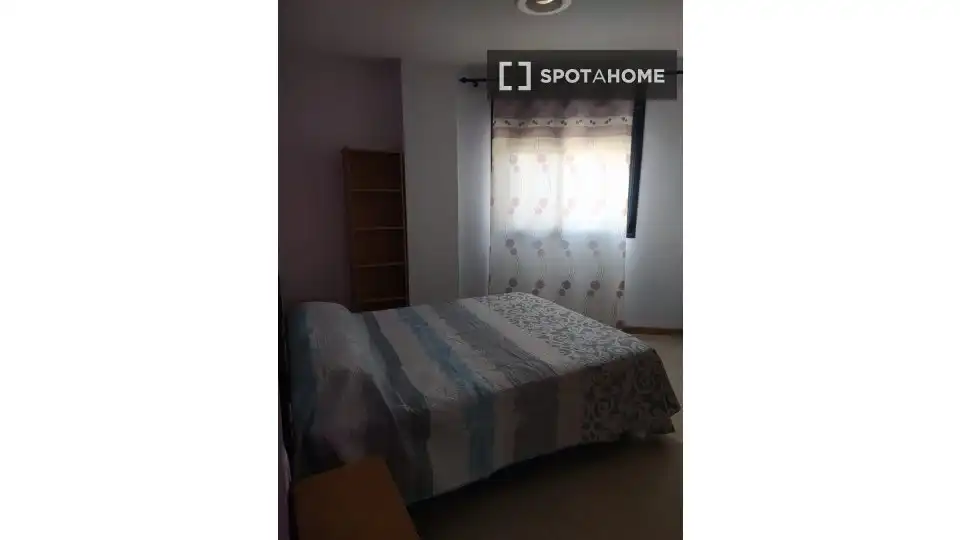 Room in Picassent
