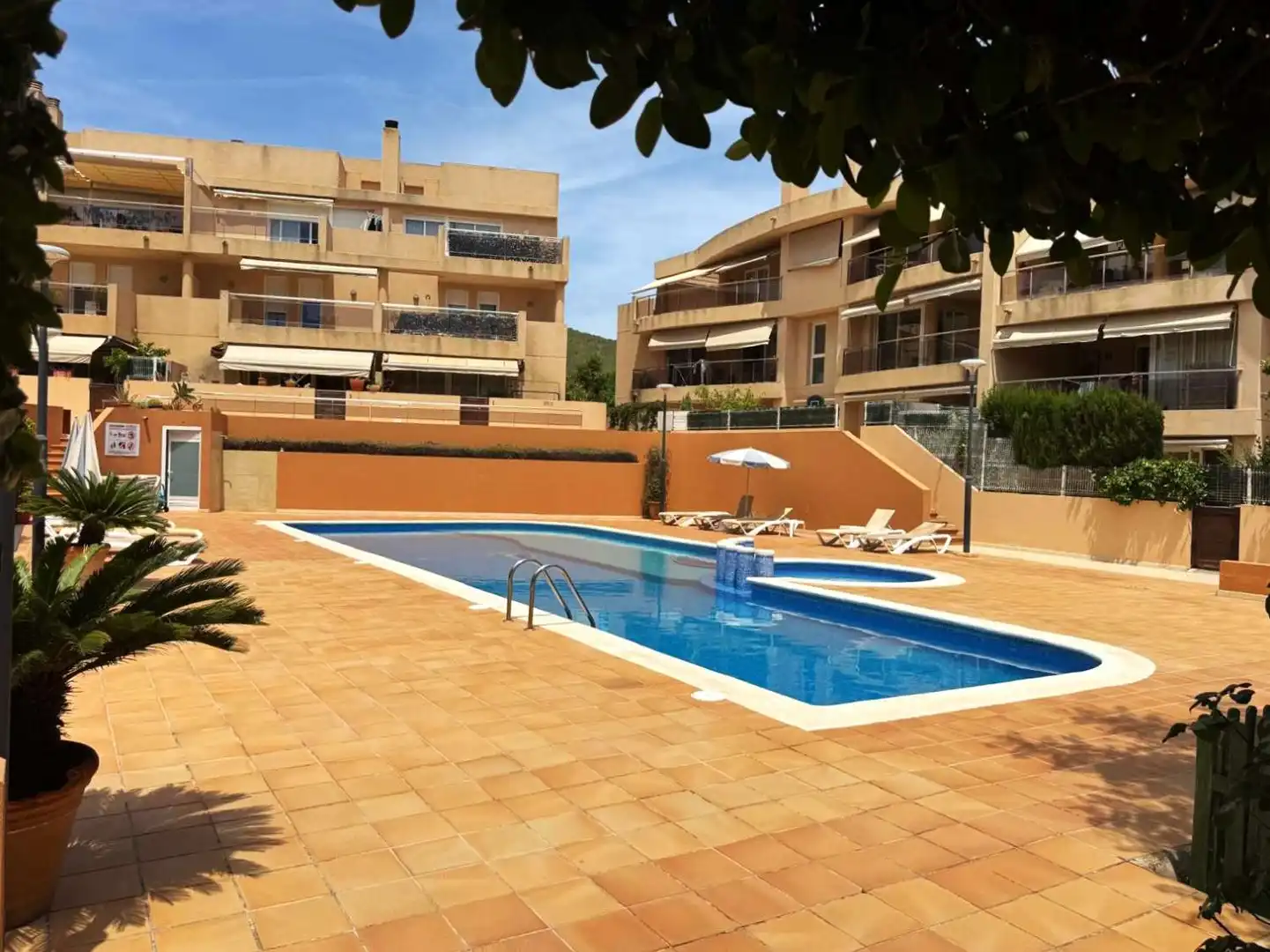 Swimming pool of Ground floor for sale in Eivissa  with Air Conditioner, Heating and Terrace