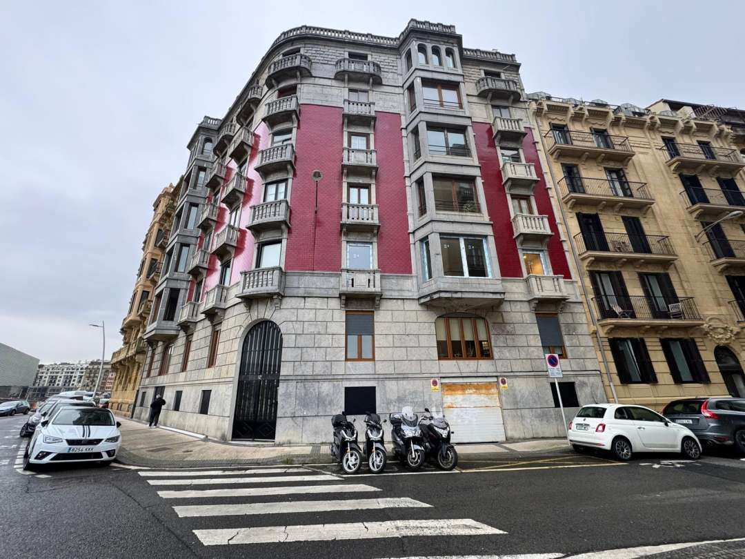 Vista exterior de Garatge de lloguer en Donostia - San Sebastián 