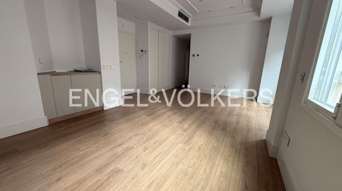 Photo 4 of Flat for rent in Calle de Evaristo San Miguel, Argüelles, Madrid Capital