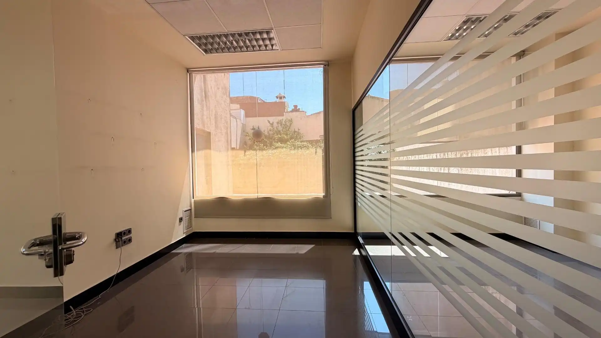 Geschaftsraum zur Miete in Vilafranca del Penedès mit Klimaanlage