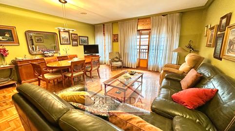 Foto 4 de Piso en venta en Calle Uría, 44, Salesas - Foncalada - Campoamor, Oviedo