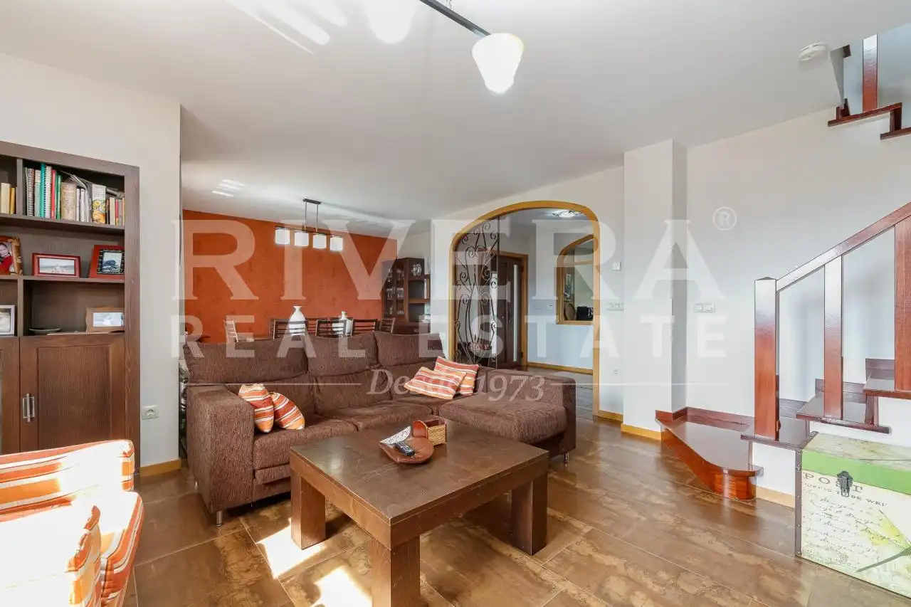 Sala de estar de Casa o chalet en venta en O Rosal   con Calefacción, Jardín privado y Terraza