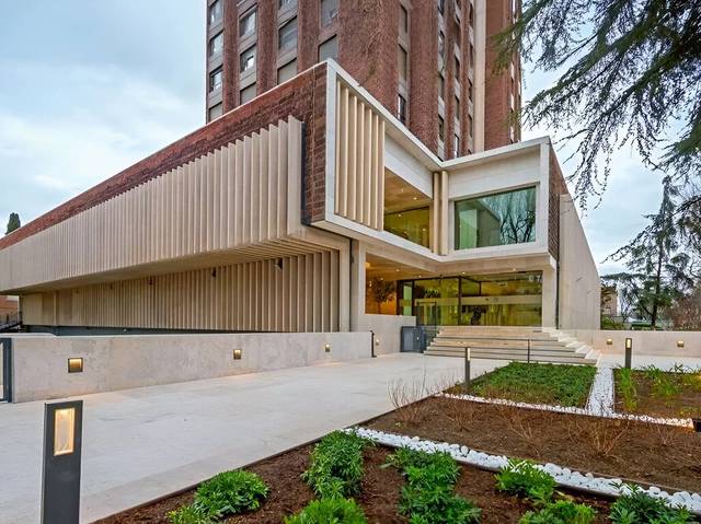 Oficina en Alquiler en Avenida de Pío XII en Castilla