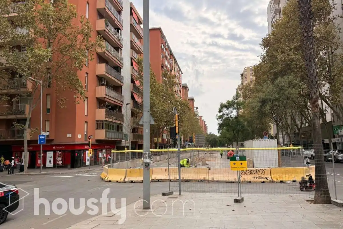 Vista exterior de Pis en venda en Barcelona amb Balcó