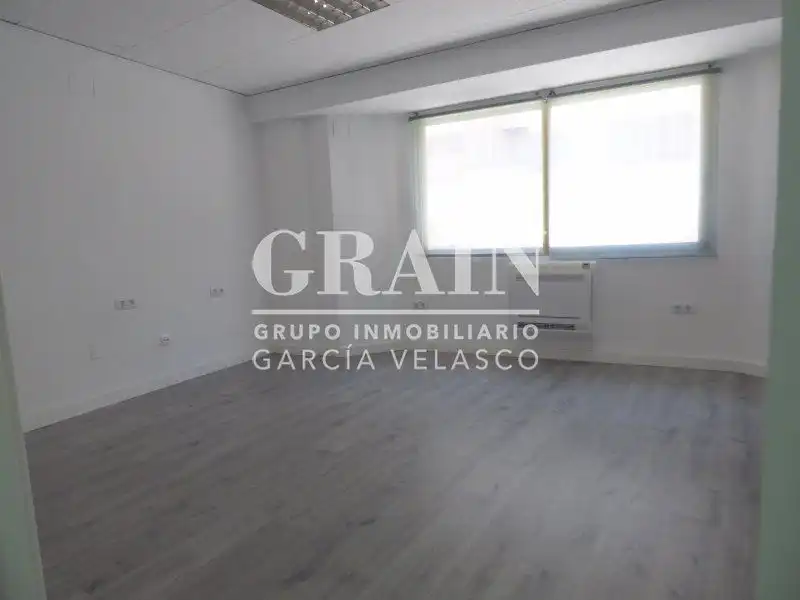 Habitación de Oficina de alquiler en Albacete con Aire acondicionado