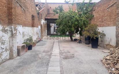 Vista exterior de Casa o xalet en venda en Albal amb Jardí privat, Terrassa i Balcó