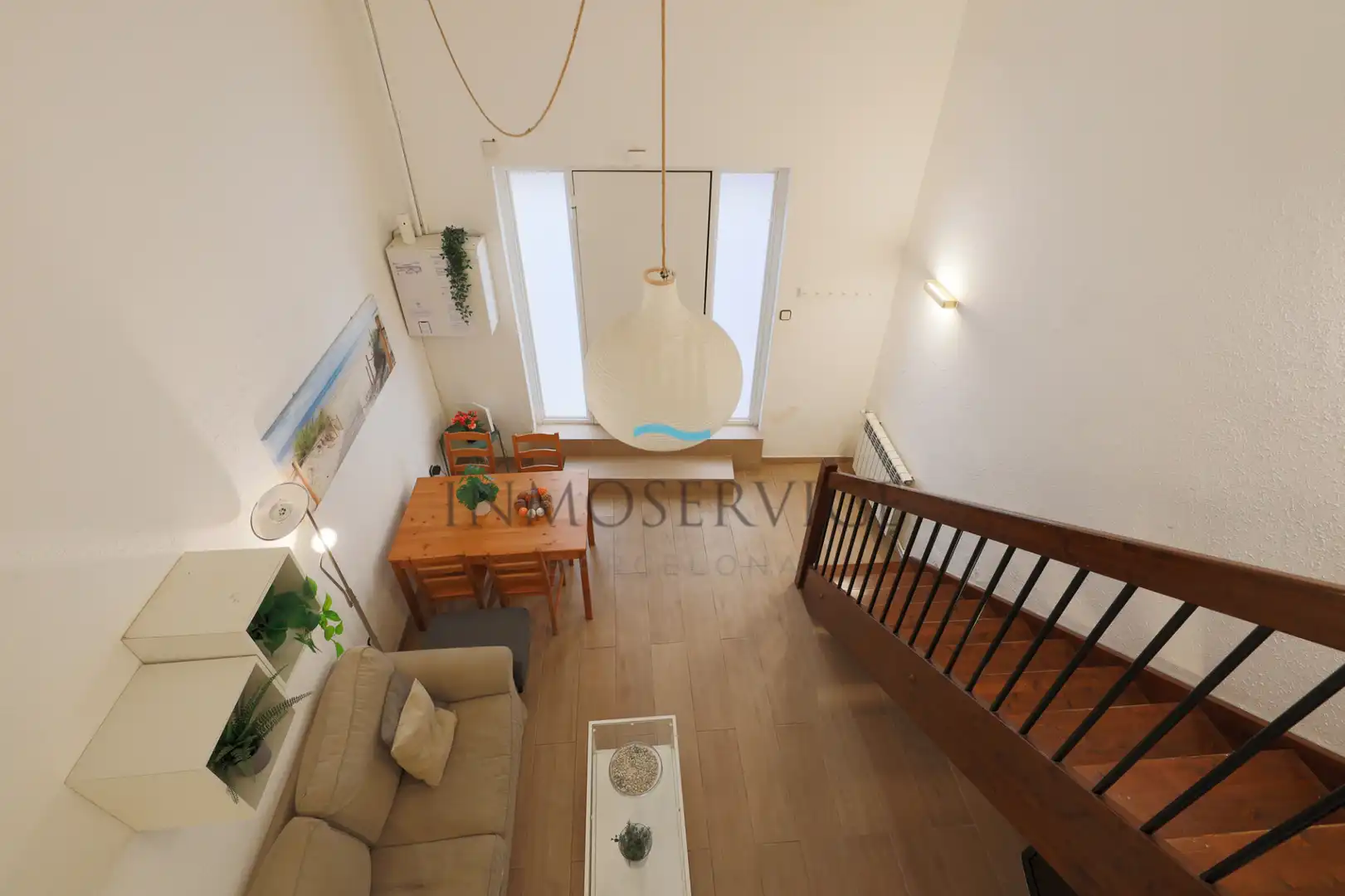 Sala d'estar de Pis en venda en Barcelona amb Calefacció, Parquet i Moblat