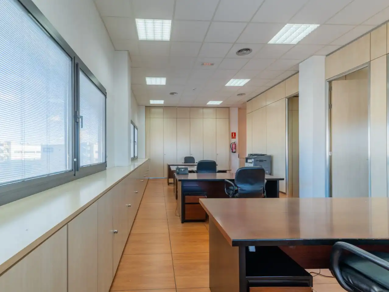 Büro zum Verkauf in Coslada mit Klimaanlage, Heizung und Möbliert