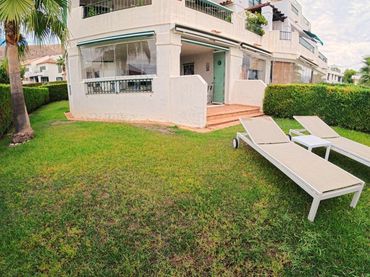 Erdgeschosswohnung mit Pool zum Verkauf in Golf Bahía