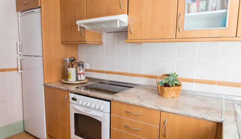 Cocina de Dúplex en venta en Manilva con Aire acondicionado, Terraza y Piscina comunitaria