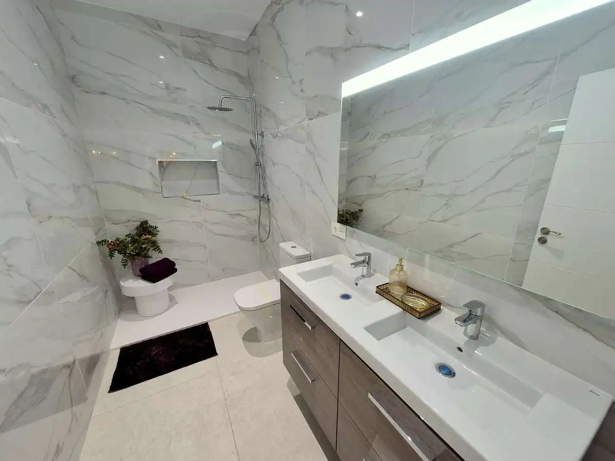 Baño de Piso en venta en Centro - La Vega Alta