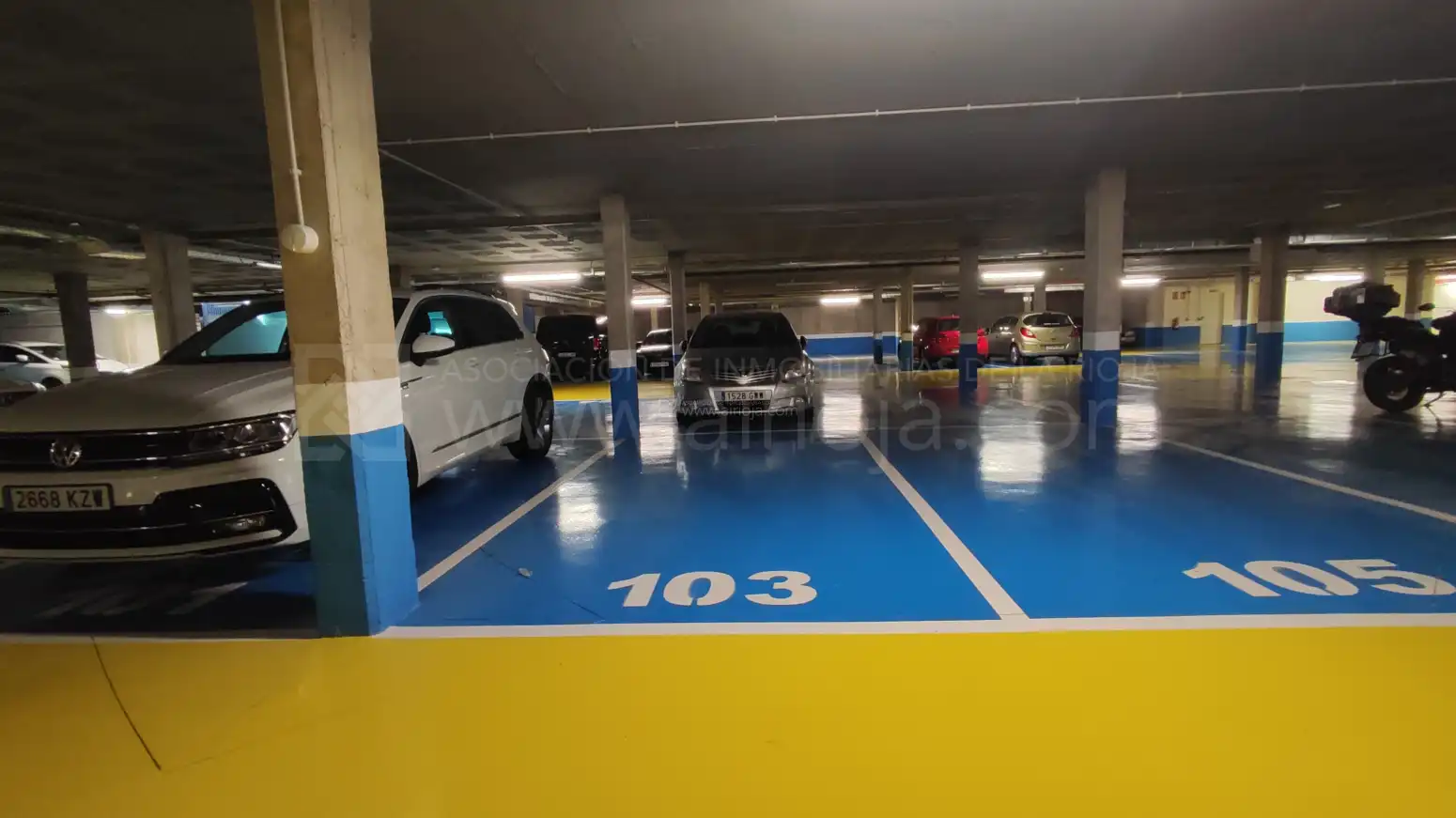 Parking of Flat for sale in  Logroño  with Air Conditioner, Heating and Private garden