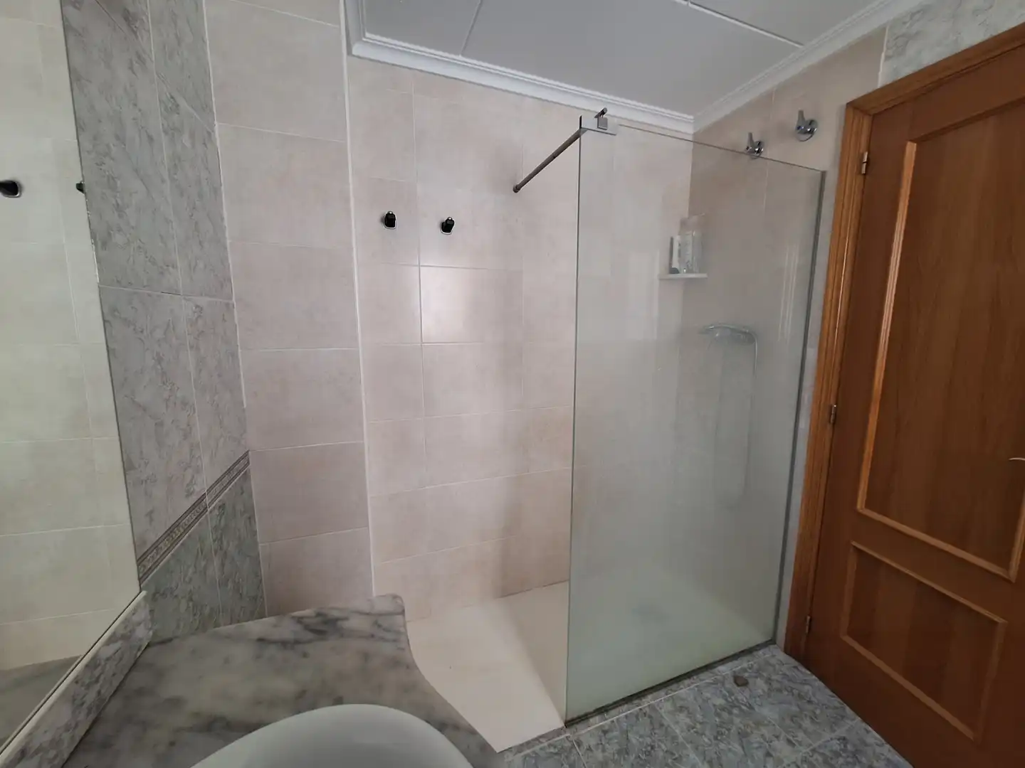 Bathroom of Flat for sale in Sueca  with Air Conditioner and Storage room