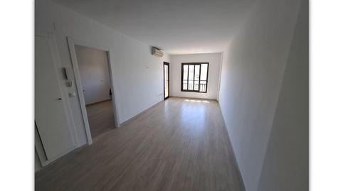 Foto 5 de Apartamento en venta en Puerto Deportivo, Fuengirola