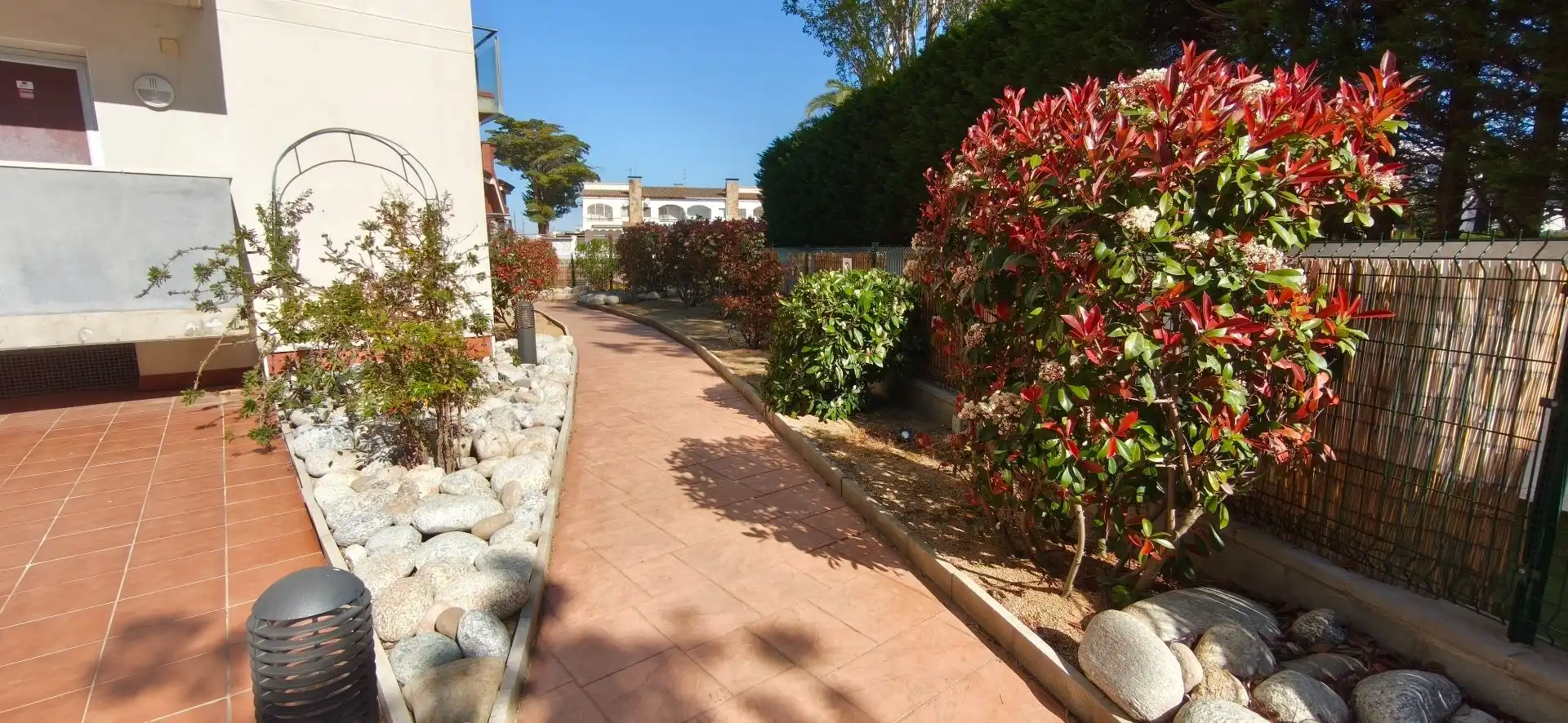 Vista exterior de Apartamento en venta en Roses con Aire acondicionado, Calefacción y Terraza