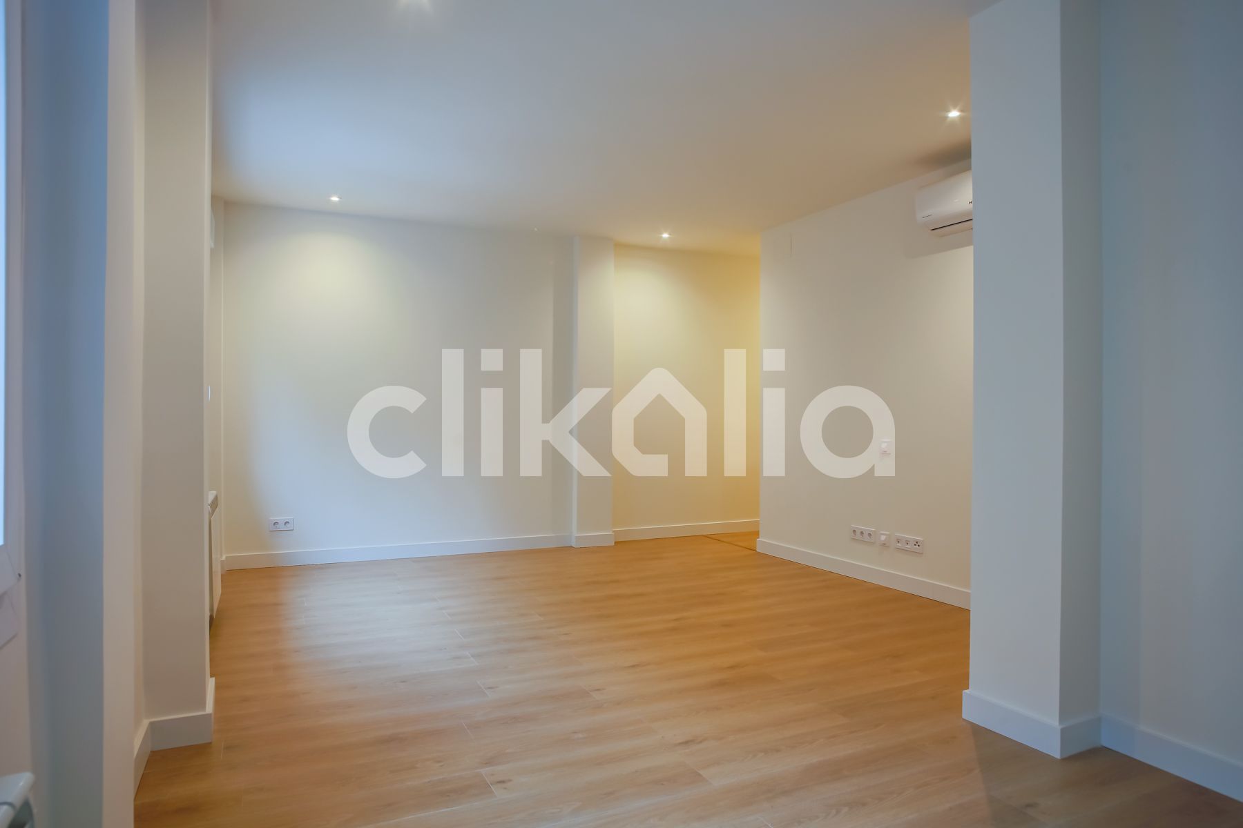 Dormitori de Pis en venda en  Madrid Capital amb Aire condicionat i Calefacció