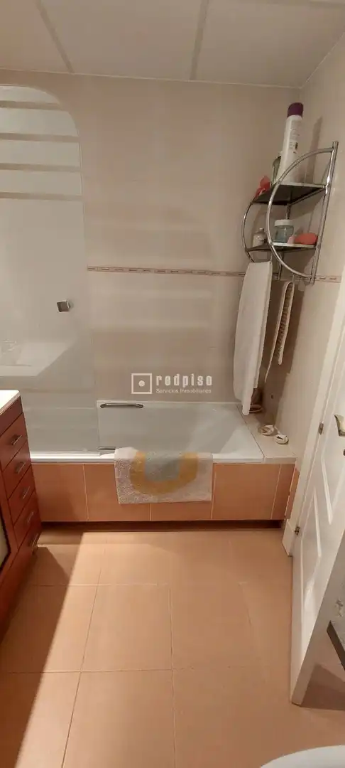 Bathroom of Houses for sale in Talavera de la Reina  with Air Conditioner, Heating and Private garden