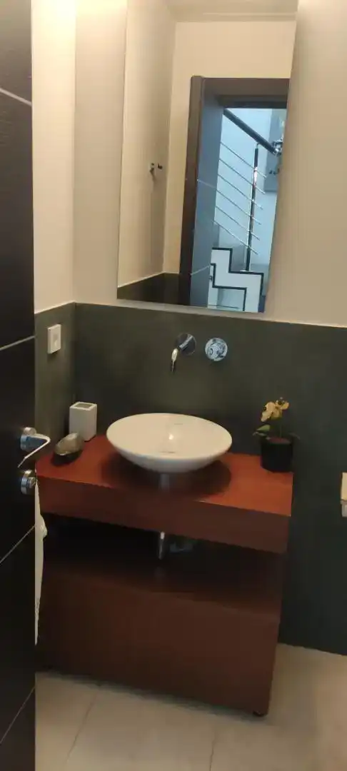 Baño de Casa adosada en venta en Marbella con Aire acondicionado, Piscina y Balcón