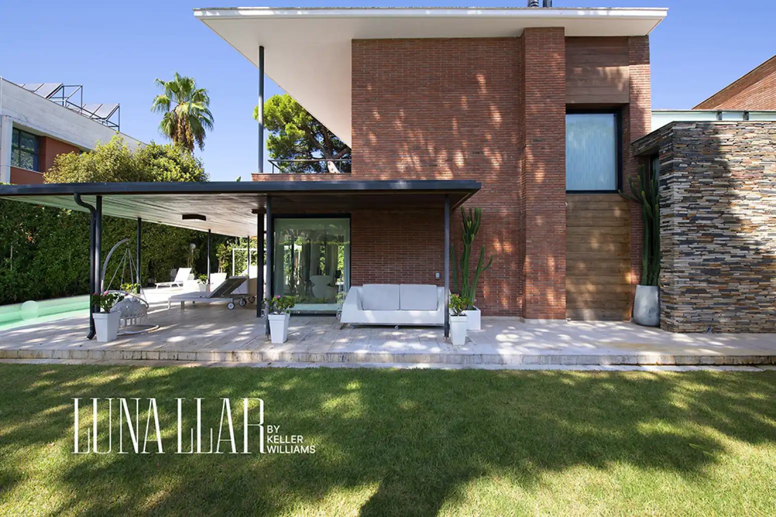 Terrace of Houses for sale in Castelldefels  with Swimming Pool