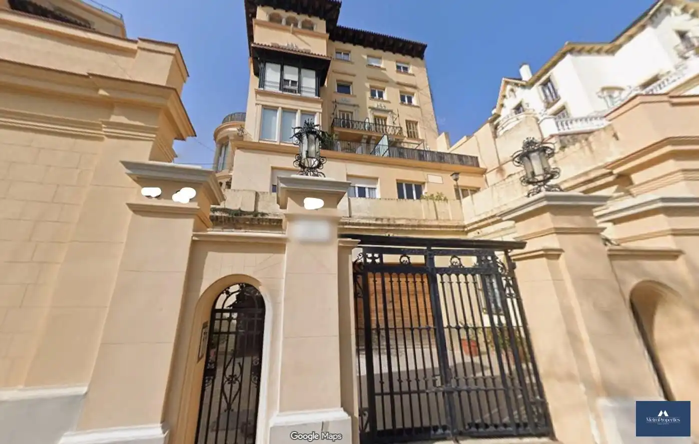 Vista exterior de Piso en venta en Barcelona