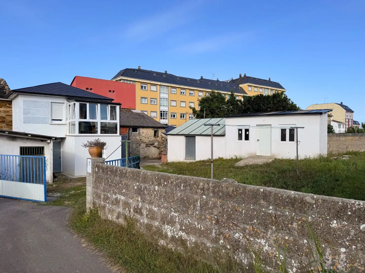 Vista exterior de Casa o xalet en venda en Foz amb Calefacció, Jardí privat i Terrassa